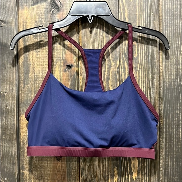 Fabletics Peri Lace Up Sports Bra M Inkwell Blue Burgundy Gym Workout Activewear - Picture 1 of 4
